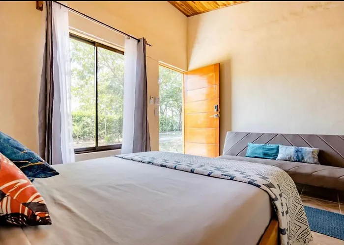 Entero El Guanacaste Con Piscina Compartida *